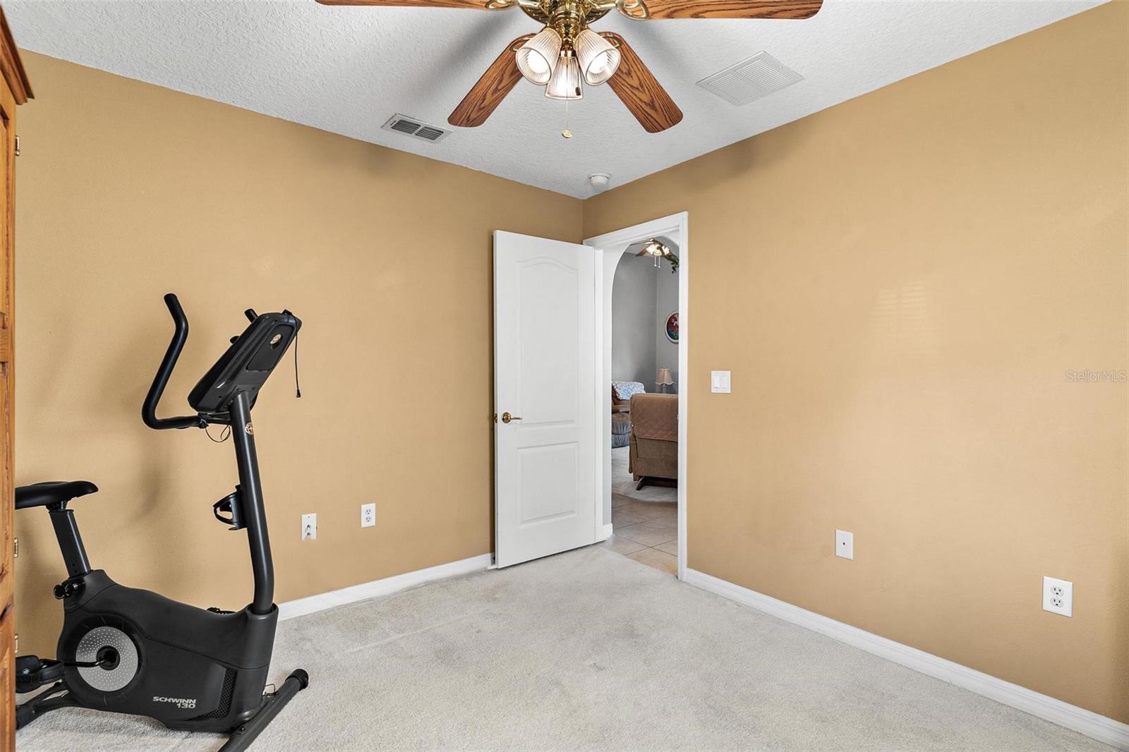 93 FAIRWAY CIR, UMATILLA, FL — photo 78