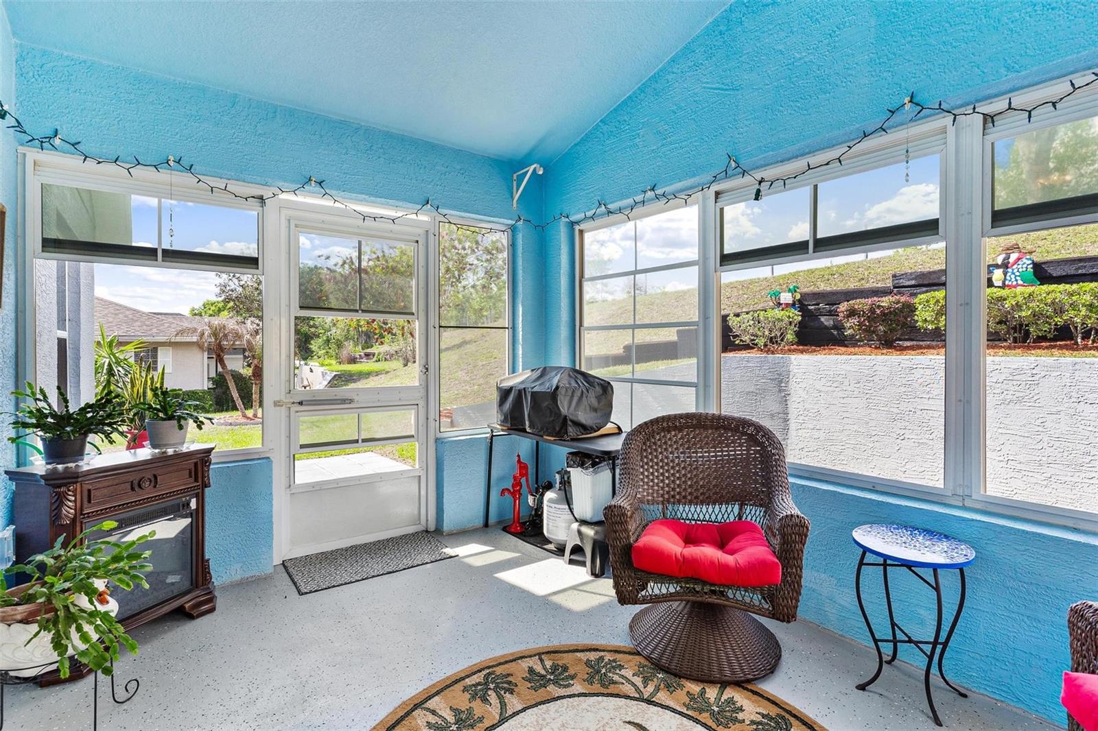 93 FAIRWAY CIR, UMATILLA, FL — photo 88