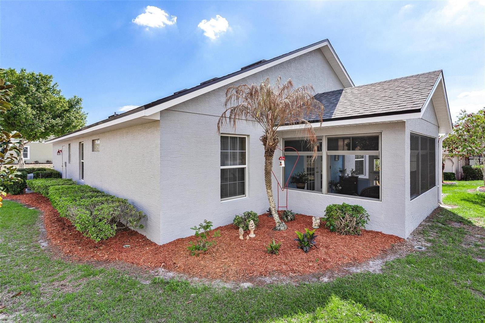93 FAIRWAY CIR, UMATILLA, FL — photo 101