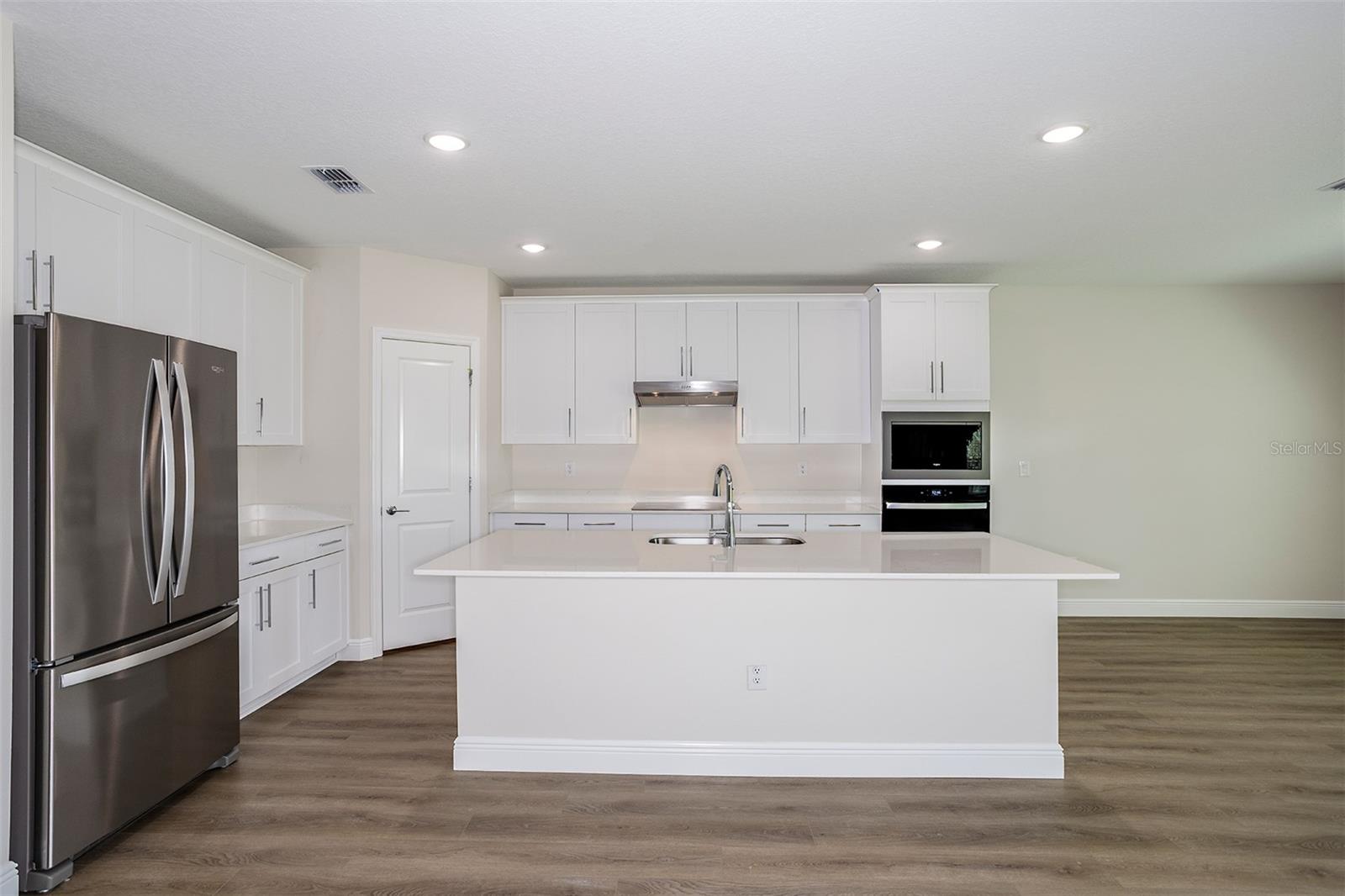 9936 ANNUNCIATION DR, WESLEY CHAPEL, FL — photo 10