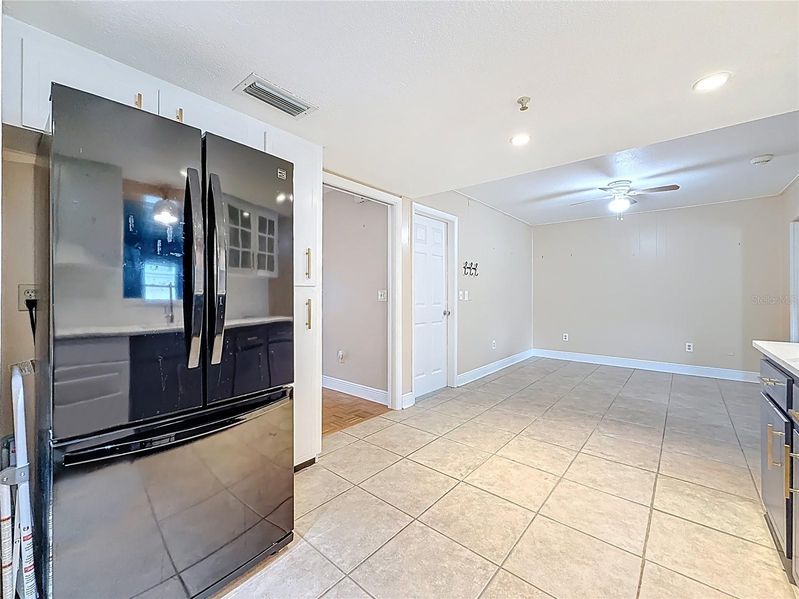 403 MINDY DR, LARGO, FL — photo 5