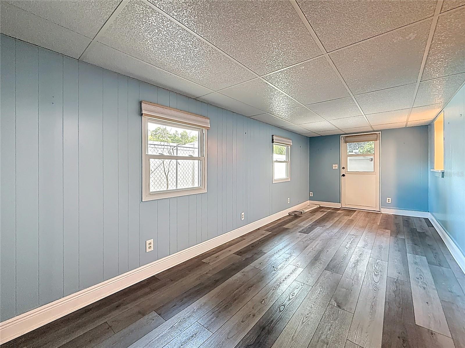 403 MINDY DR, LARGO, FL — photo 14
