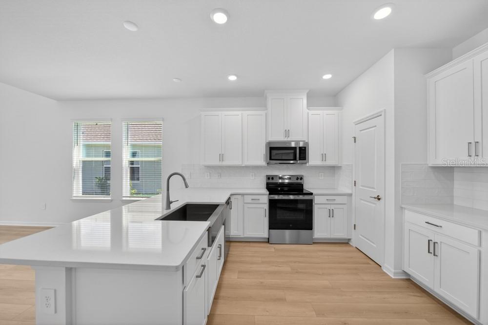 5801 PORTICO PL, KISSIMMEE, FL — photo 2