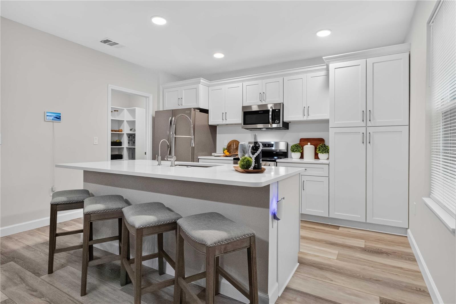 9714 OAK RANCH CRESCENT CT, THONOTOSASSA, FL — photo 8