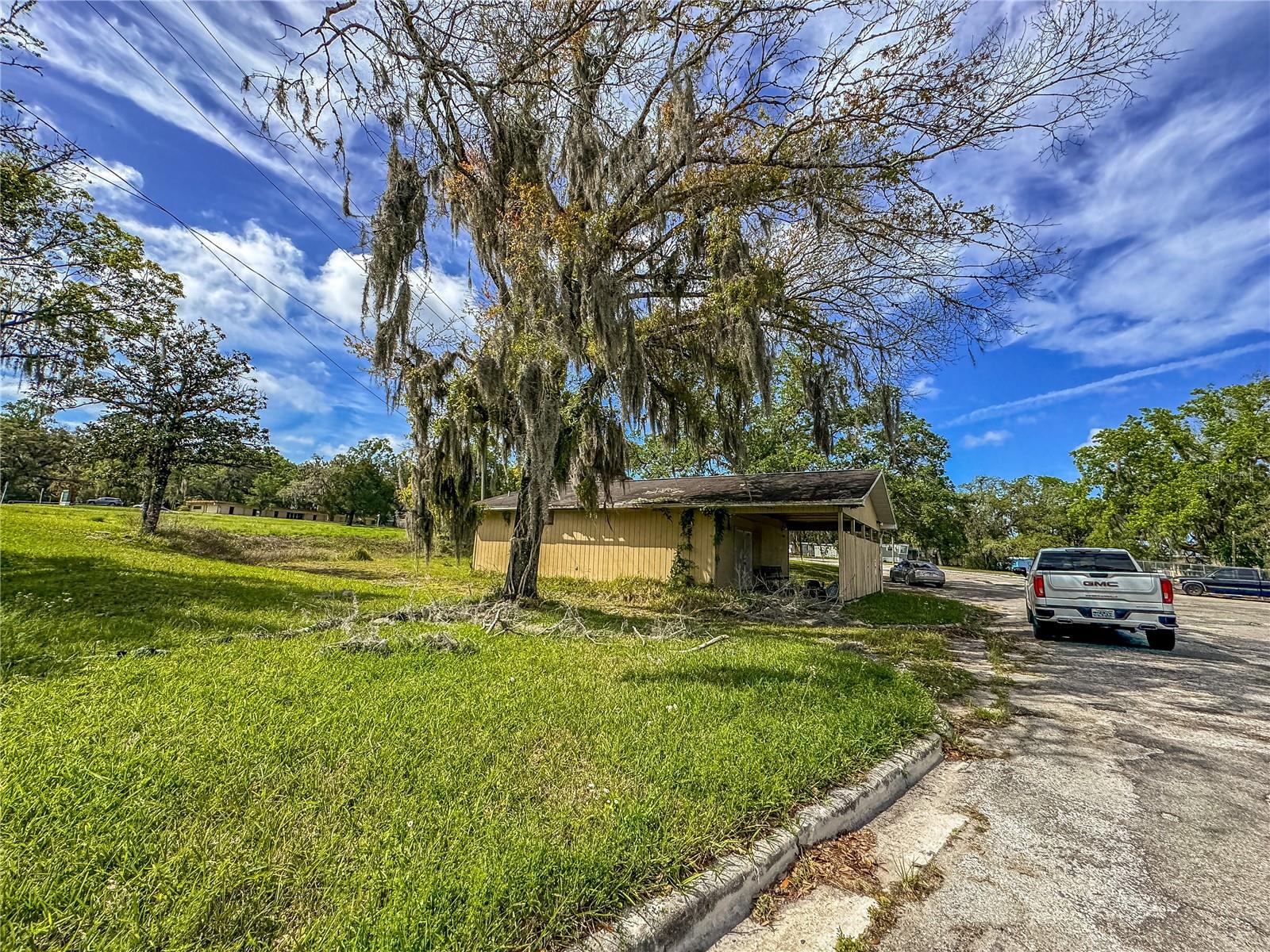 615 OLD HOSPITAL DR, BROOKSVILLE, FL — photo 58
