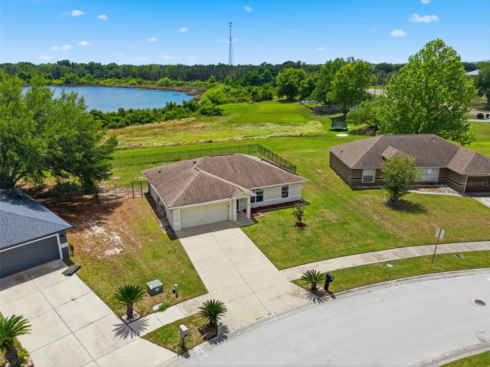 502 TIMBER RUN LN, GROVELAND, FL — photo 9