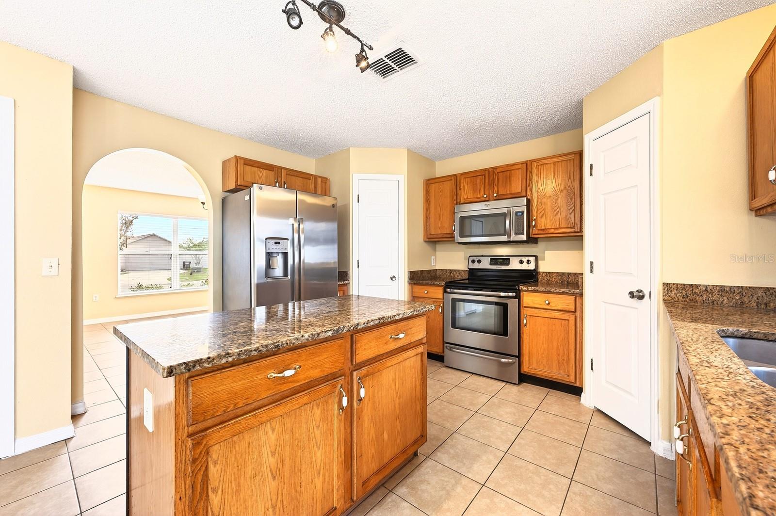 274 CURTIS AVE, GROVELAND, FL — photo 10