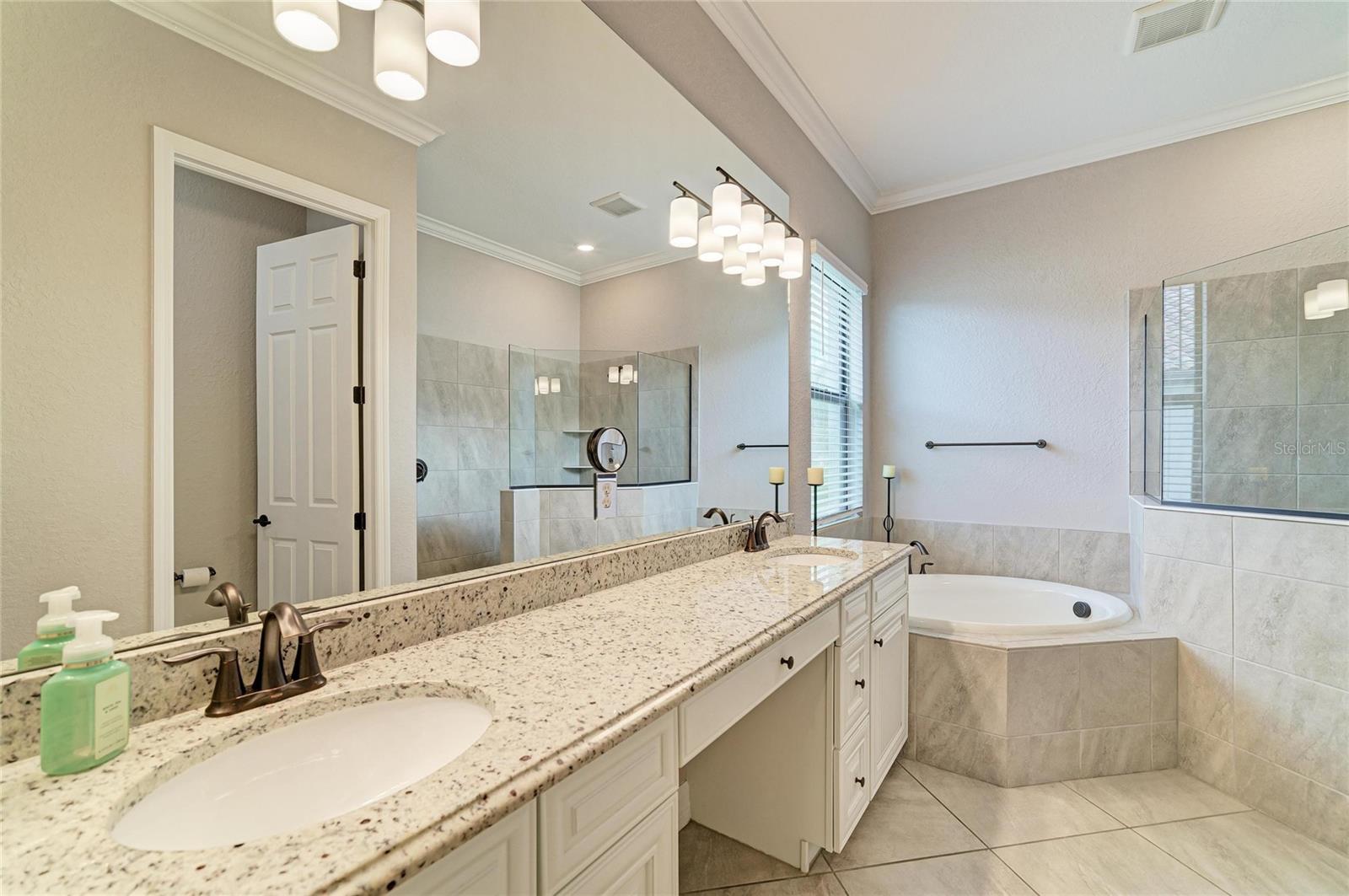 6070 BRANDON RUN, LAKEWOOD RANCH, FL — photo 27