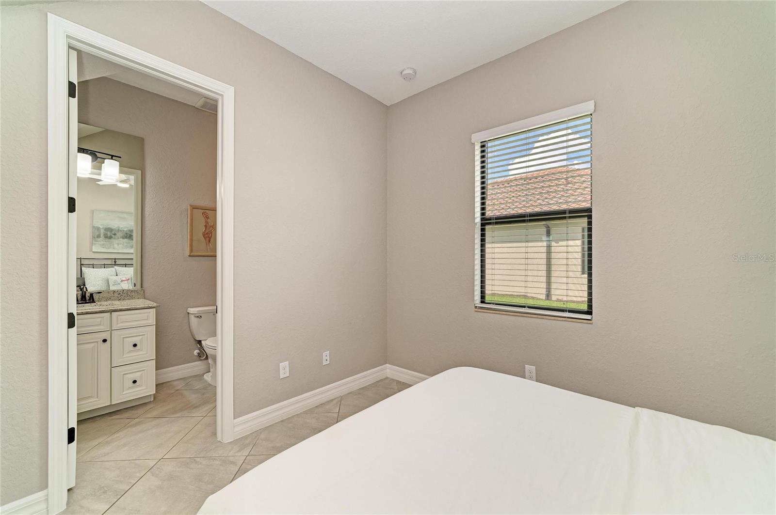 6070 BRANDON RUN, LAKEWOOD RANCH, FL — photo 41