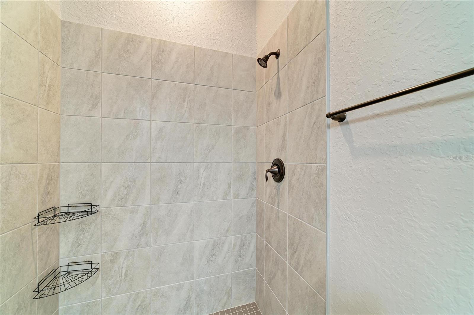 6070 BRANDON RUN, LAKEWOOD RANCH, FL — photo 43