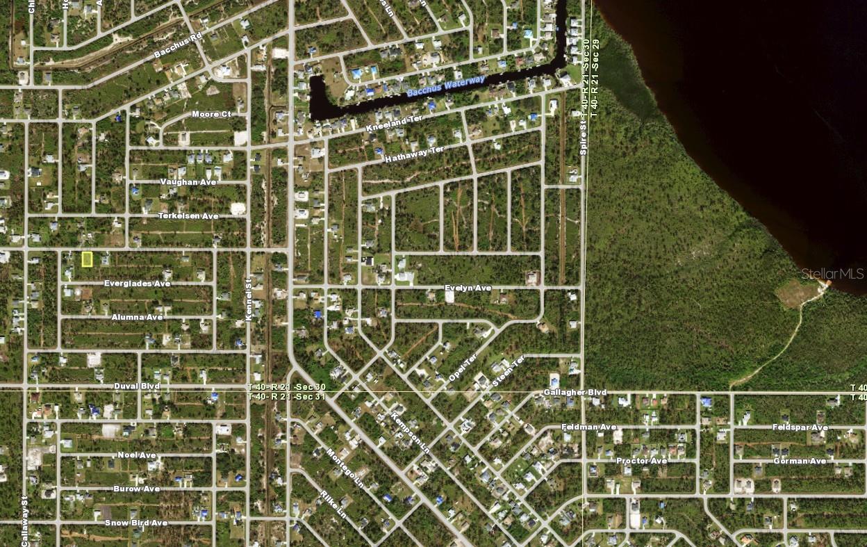 12089 DIVERSEY AVE, PORT CHARLOTTE, FL — photo 3