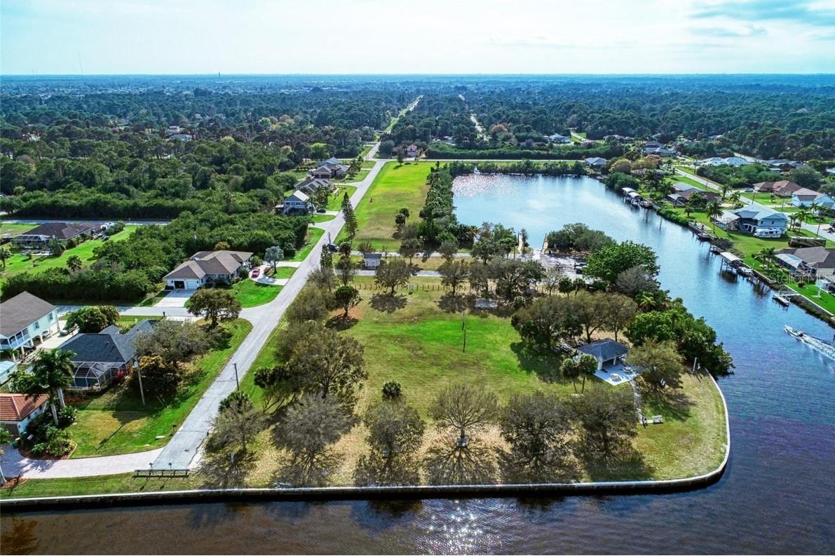 12089 DIVERSEY AVE, PORT CHARLOTTE, FL — photo 38