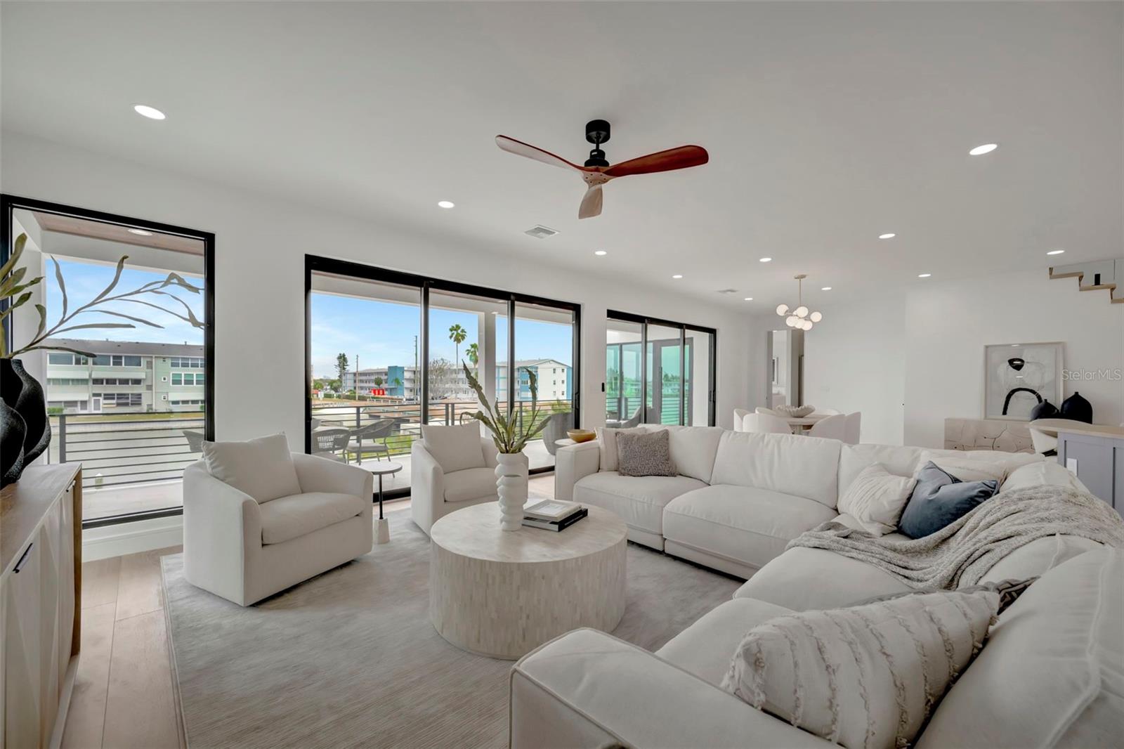 7176 S SHORE DR S, ST PETERSBURG, FL — photo 4