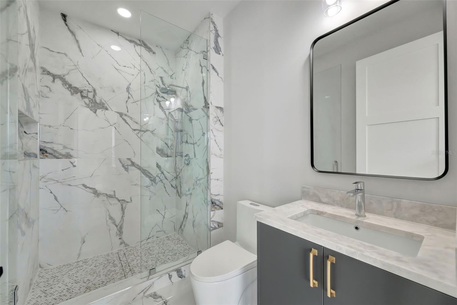 7176 S SHORE DR S, ST PETERSBURG, FL — photo 40