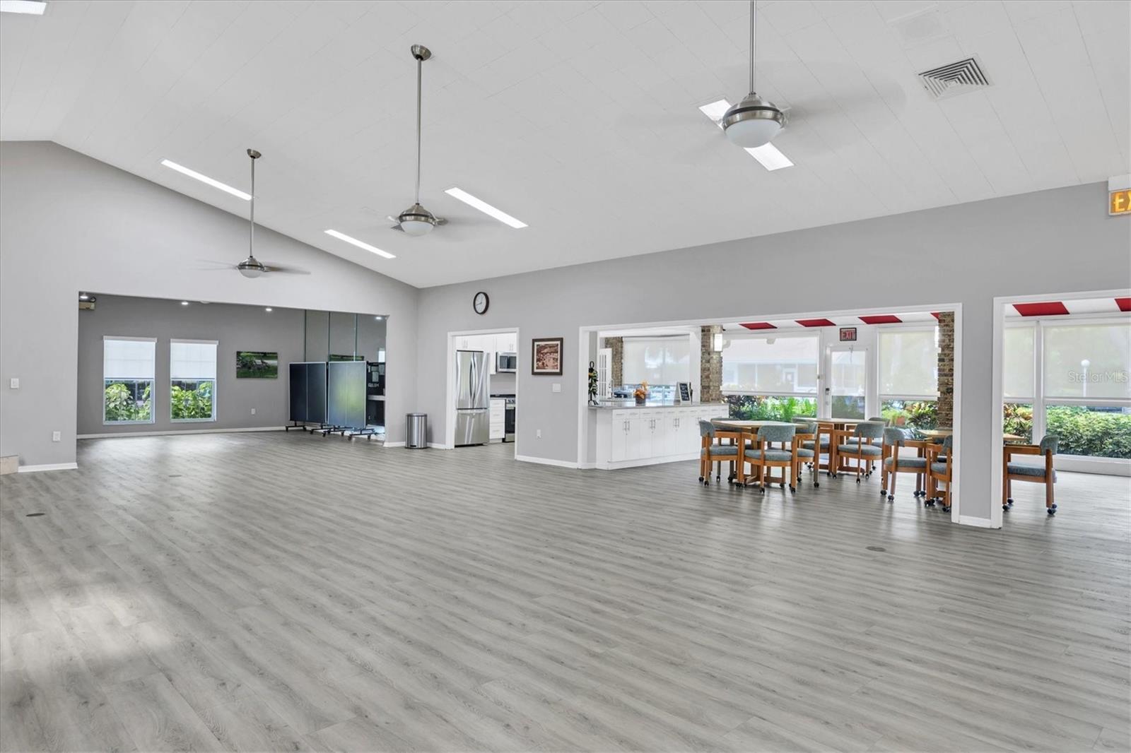 3601 GARDEN LAKES CLENET, BRADENTON, FL — photo 29