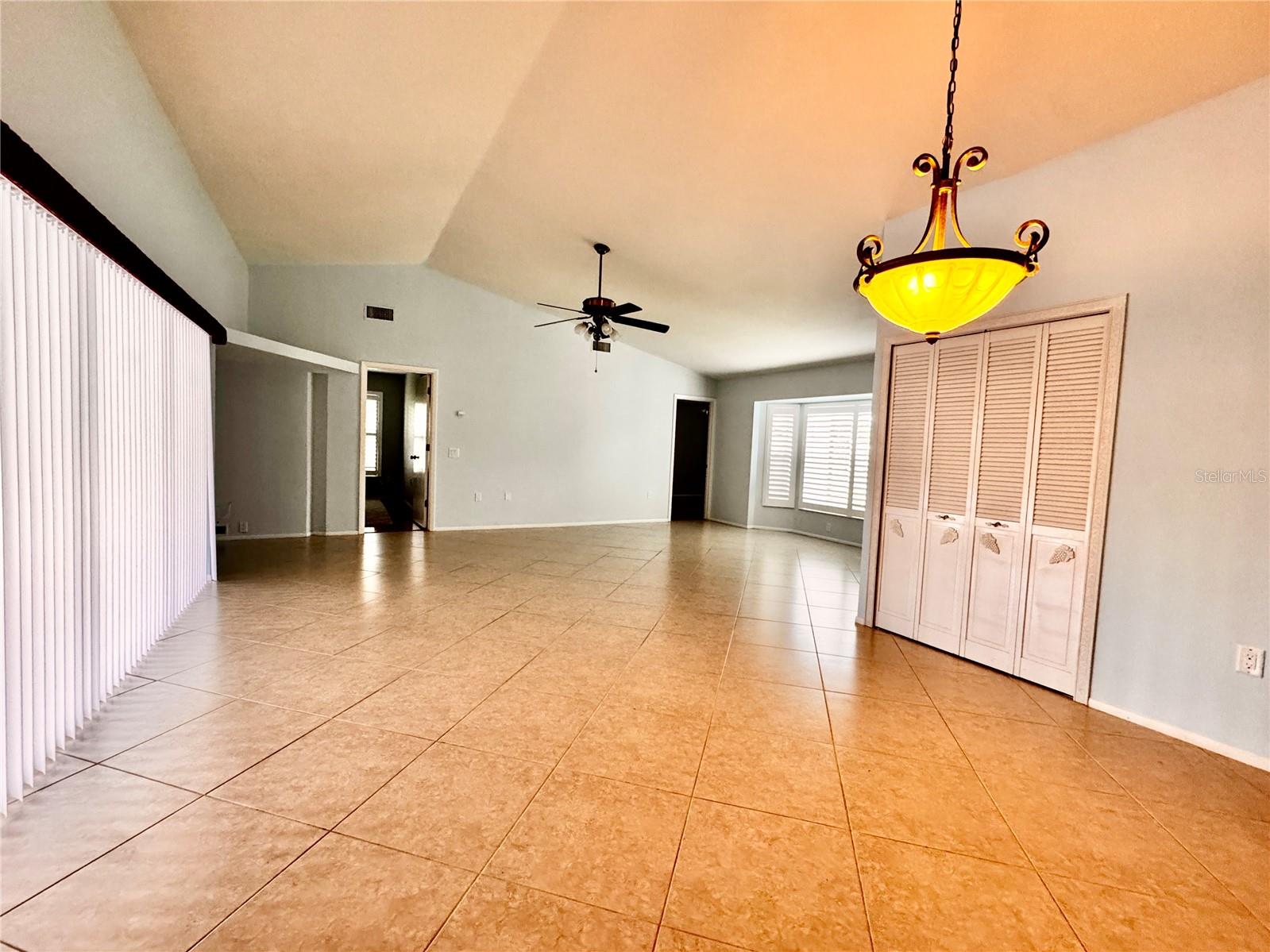 3601 GARDEN LAKES CLENET, BRADENTON, FL — photo 6