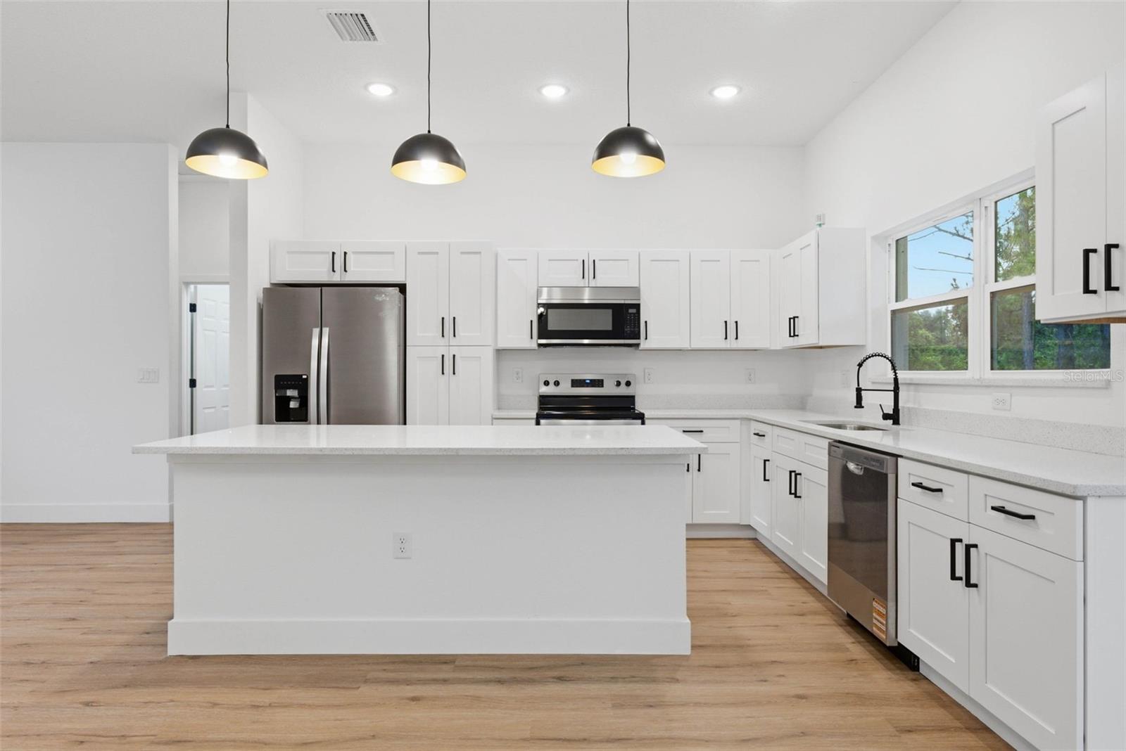33 FISHER PL, OCKLAWAHA, FL — photo 14