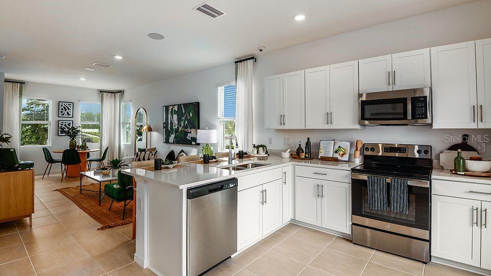 10605 ORBIT TER, SARASOTA, FL — photo 7