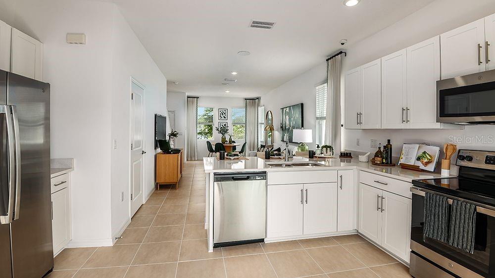 10605 ORBIT TER, SARASOTA, FL — photo 8