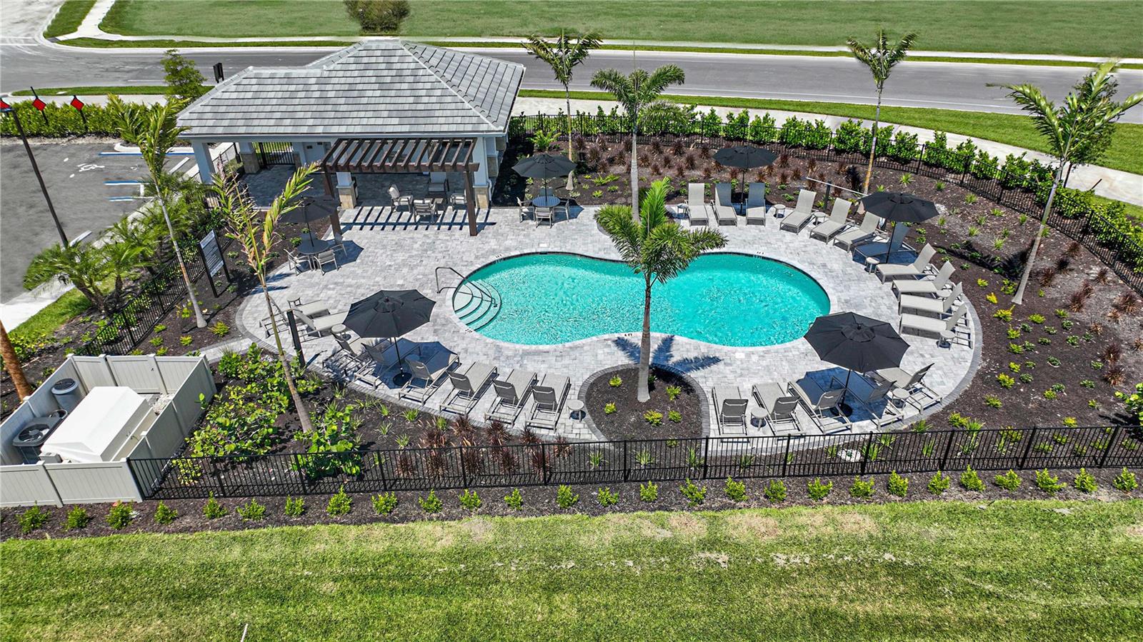 10605 ORBIT TER, SARASOTA, FL — photo 19