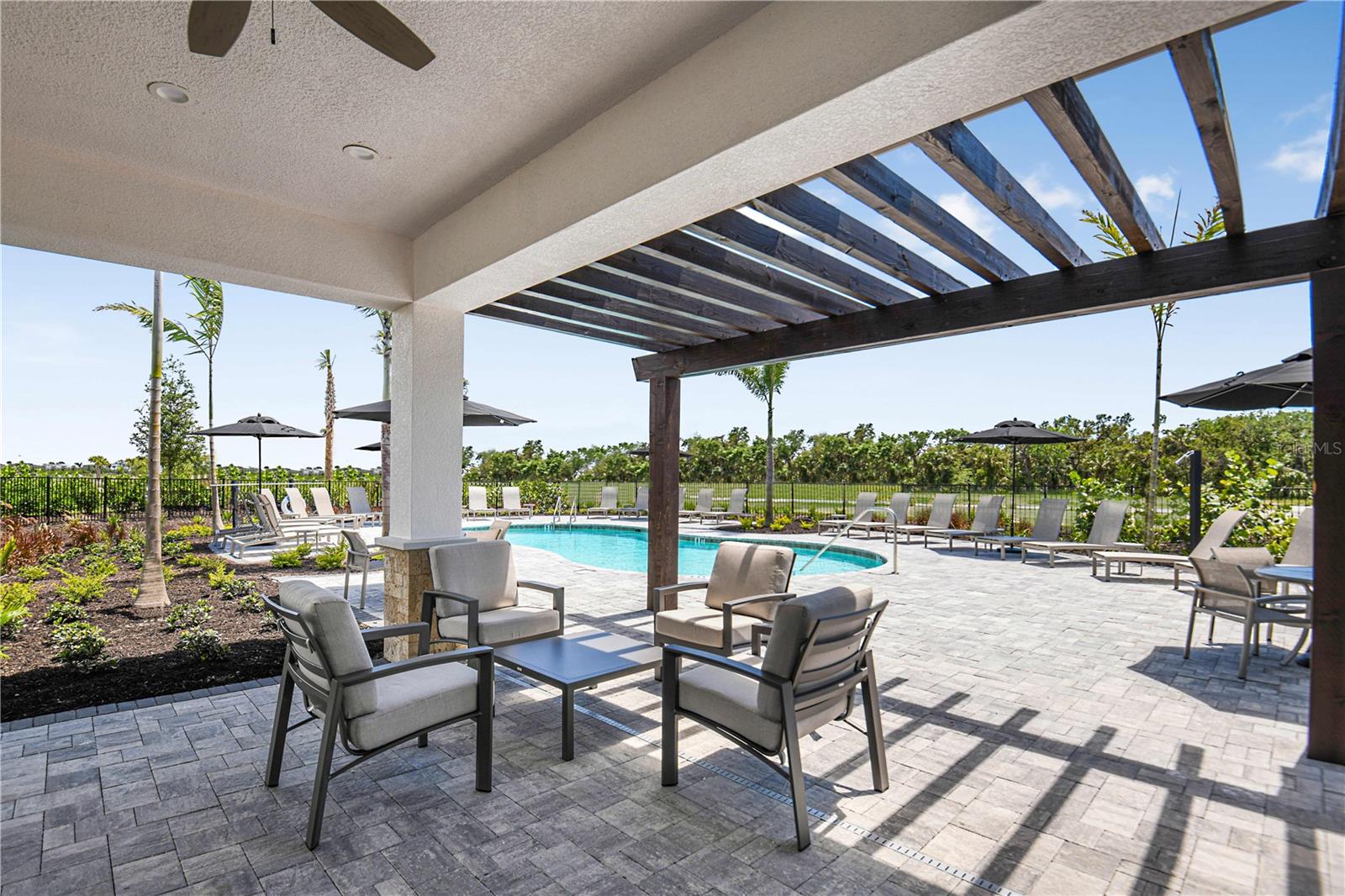 10605 ORBIT TER, SARASOTA, FL — photo 22