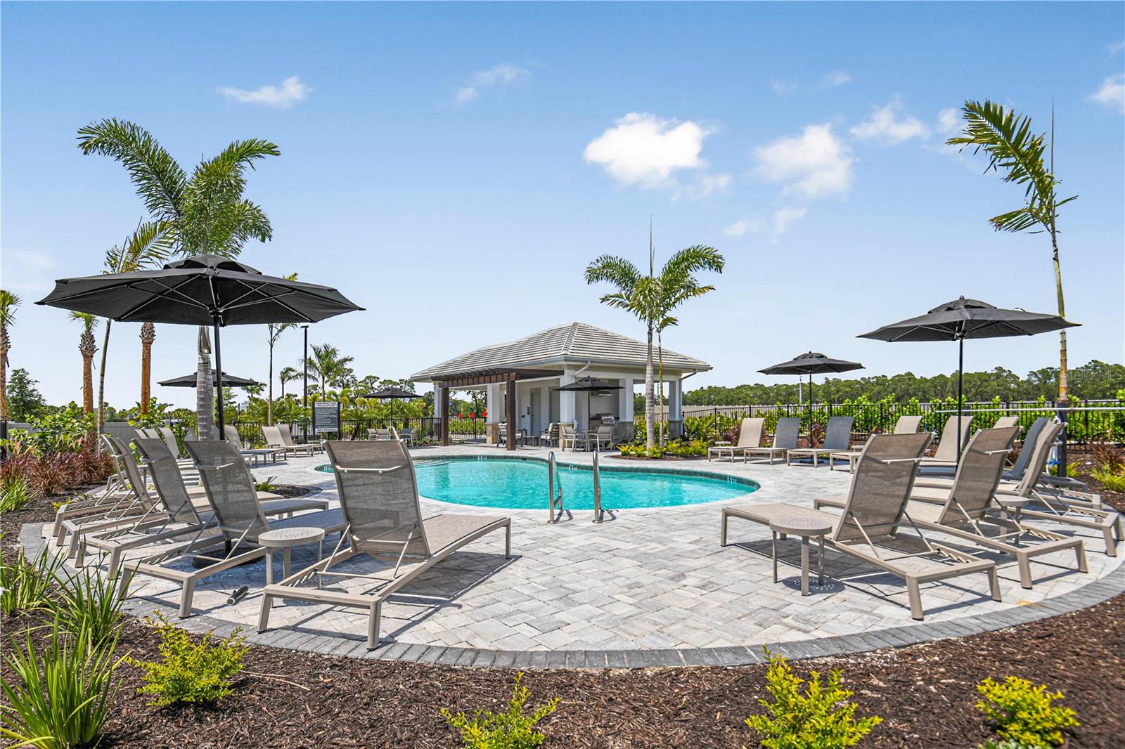 10605 ORBIT TER, SARASOTA, FL — photo 24
