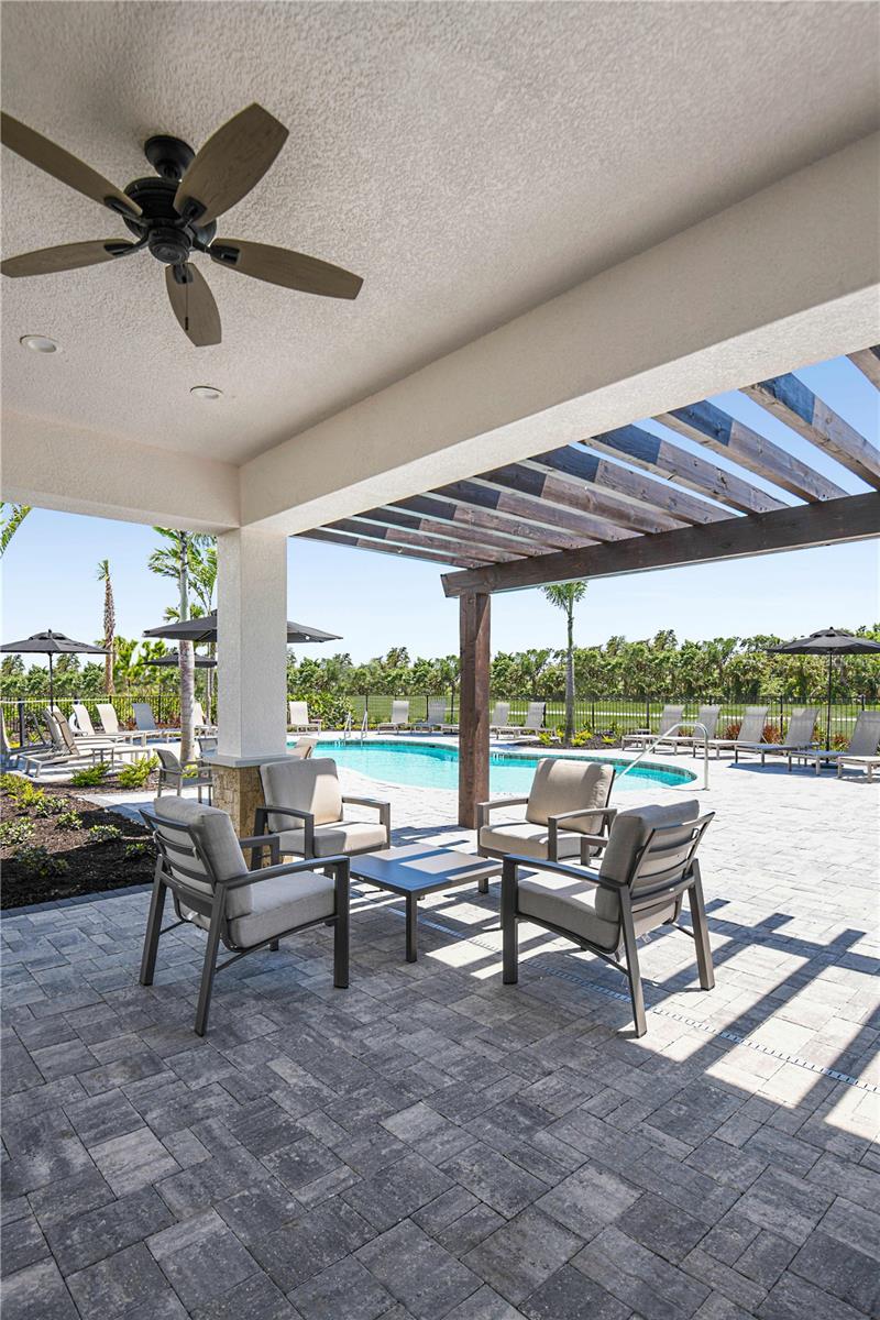 10605 ORBIT TER, SARASOTA, FL — photo 29