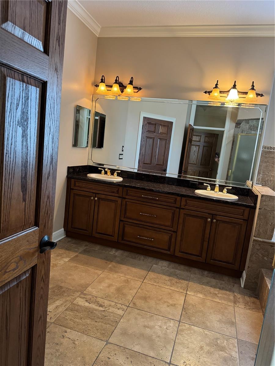 644 SAXONY BLVD, ST PETERSBURG, FL — photo 24