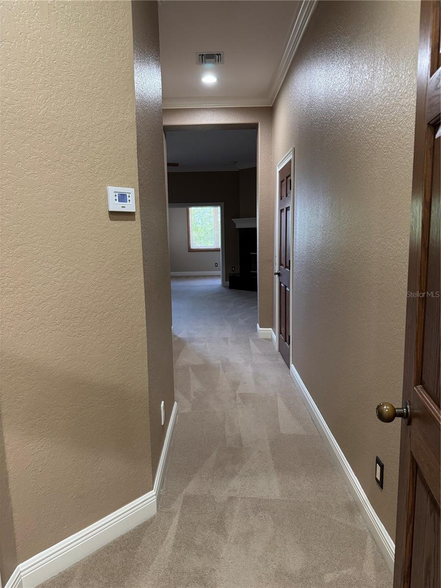 644 SAXONY BLVD, ST PETERSBURG, FL — photo 25