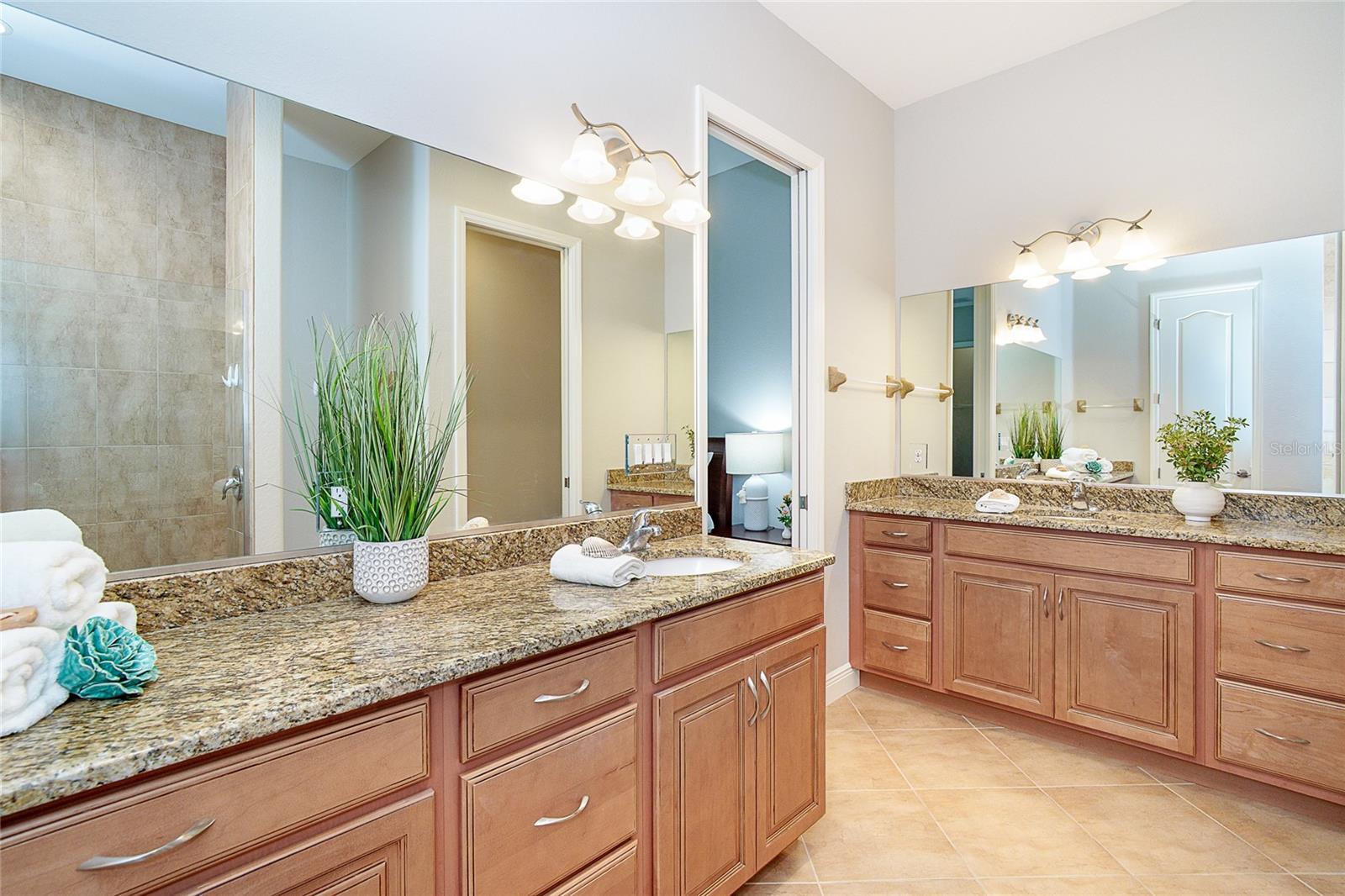 641 GUILD DR, VENICE, FL — photo 32