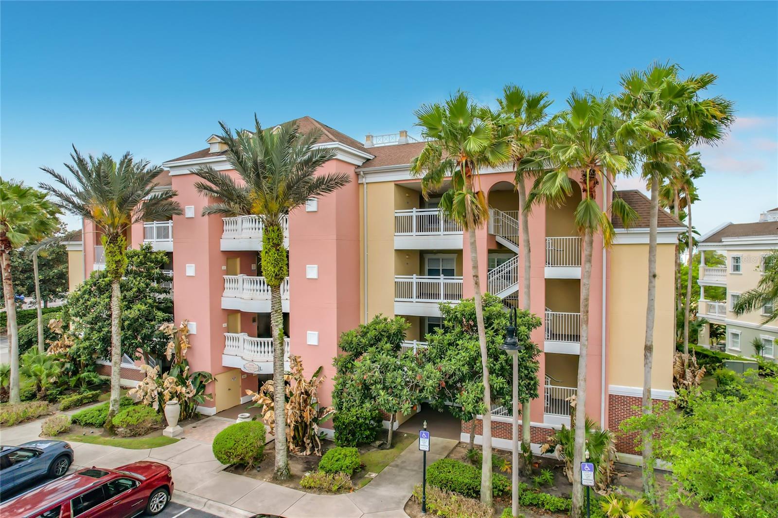 1116 SUNSET VIEW CIR #304, REUNION, FL
