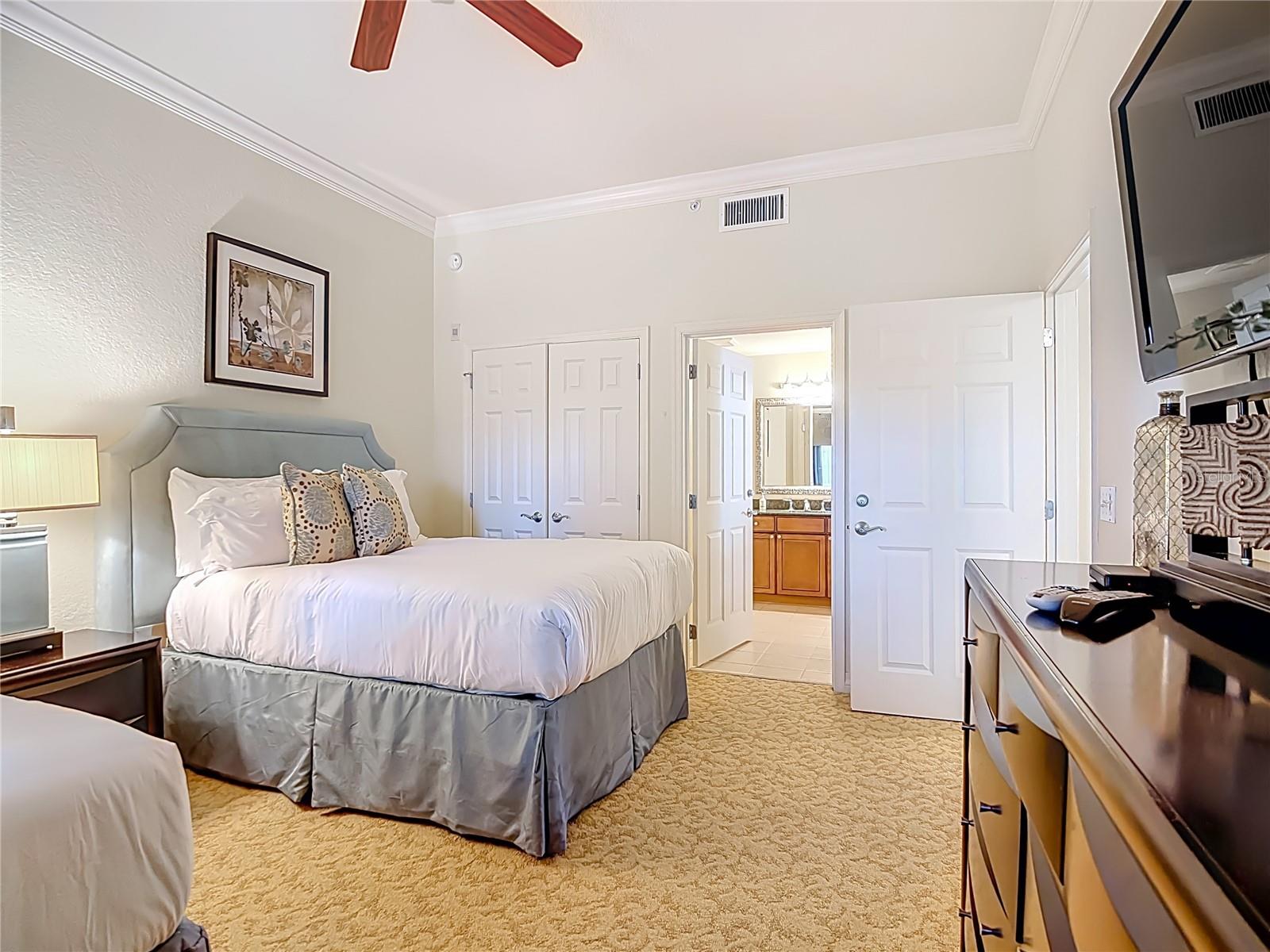 1116 SUNSET VIEW CIR #304, REUNION, FL — photo 33