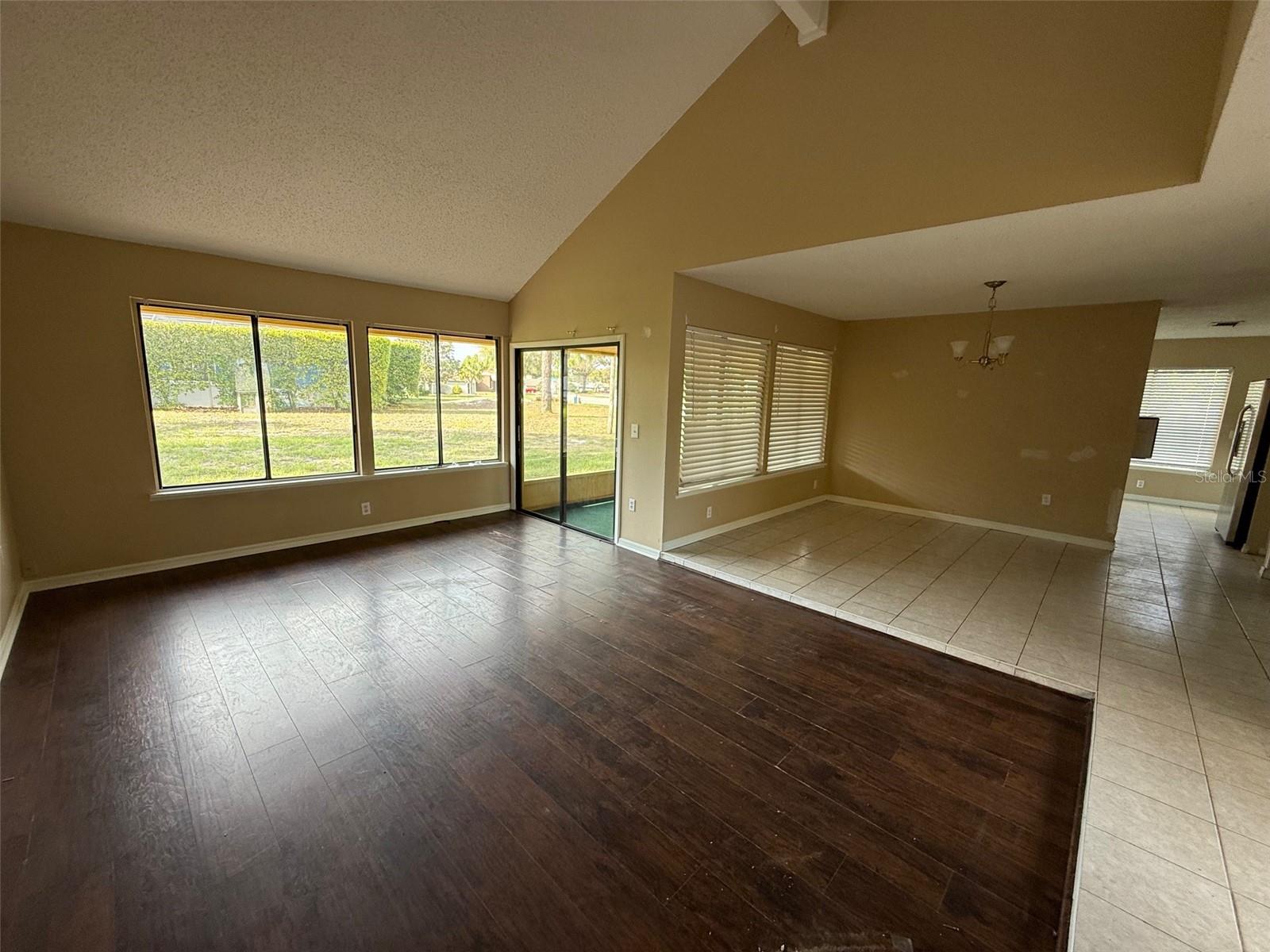 9085 HEATHER BLVD, WEEKI WACHEE, FL — photo 3