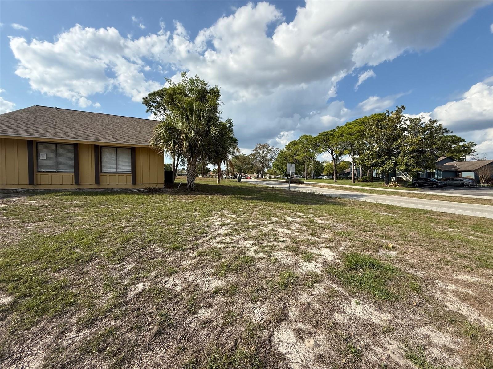 9085 HEATHER BLVD, WEEKI WACHEE, FL — photo 15