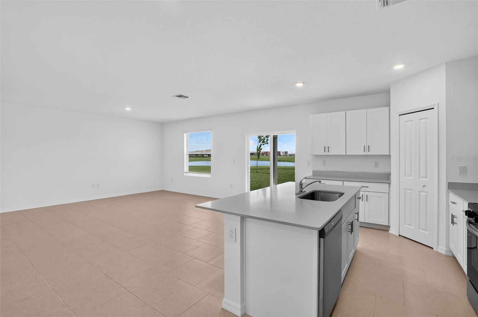 3821 AMBERSWEET XING, PARRISH, FL — photo 11