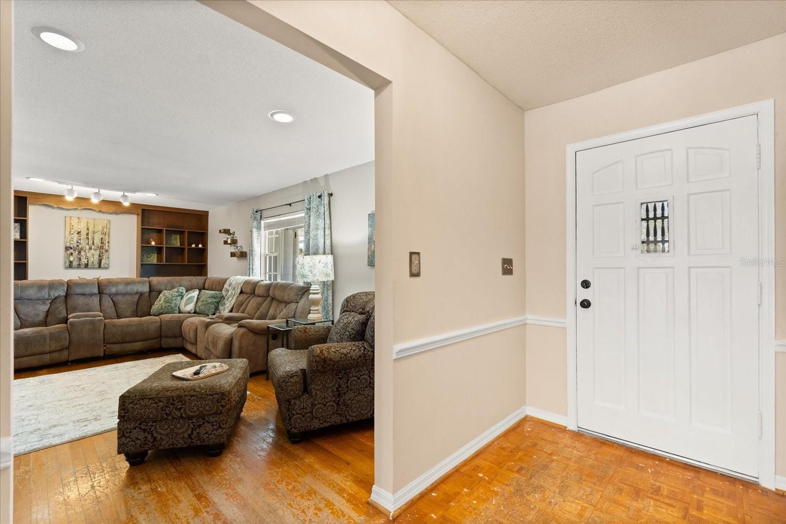 2906 E GRANT AVE, ORLANDO, FL — photo 8