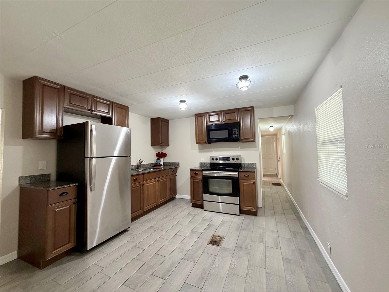 7037 LOFTY DR, PORT RICHEY, FL — photo 5