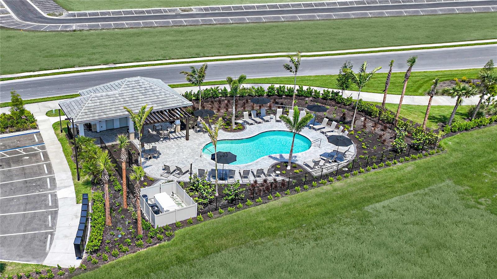 10601 ORBIT TER, SARASOTA, FL — photo 20