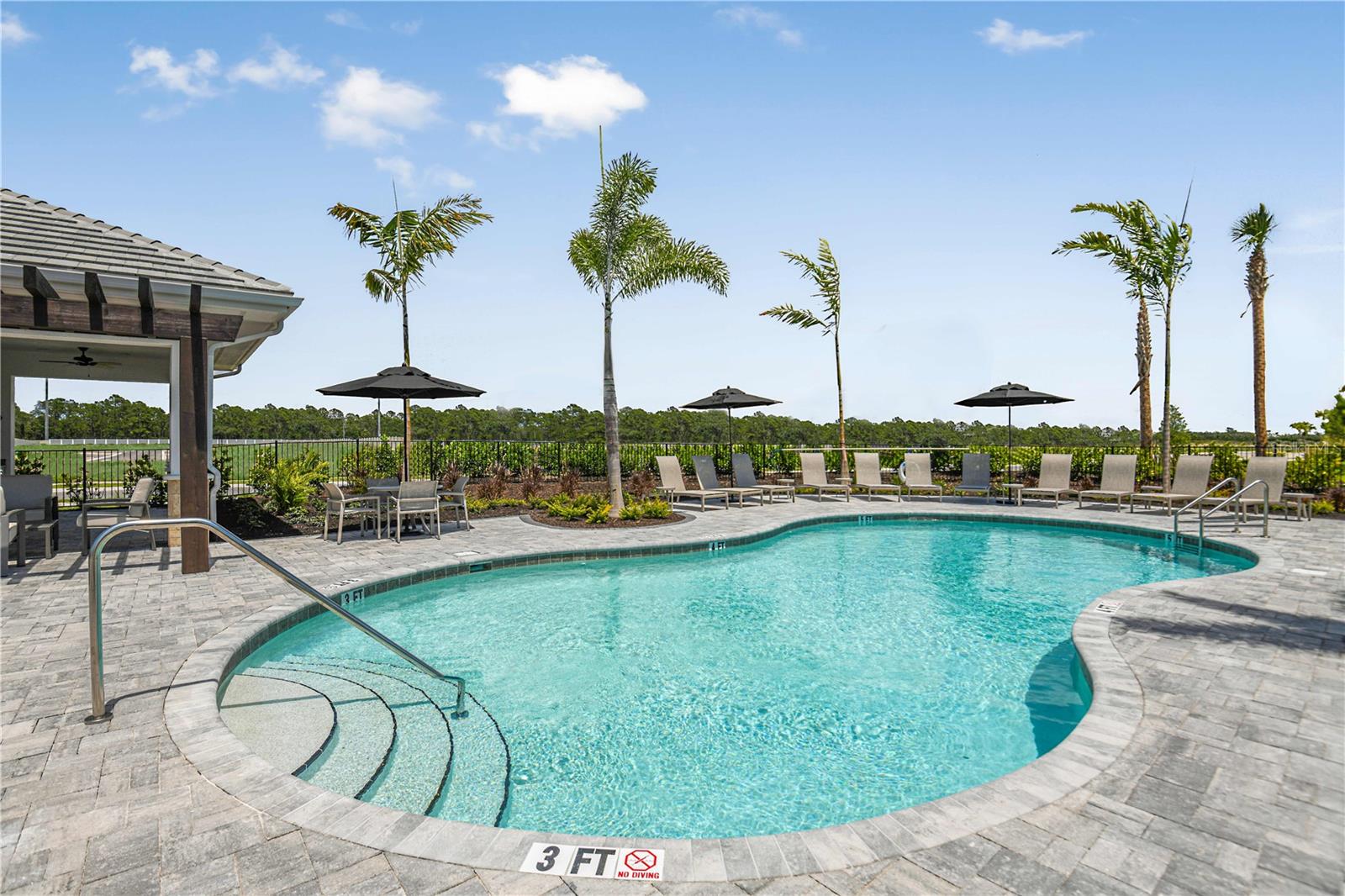 10601 ORBIT TER, SARASOTA, FL — photo 24