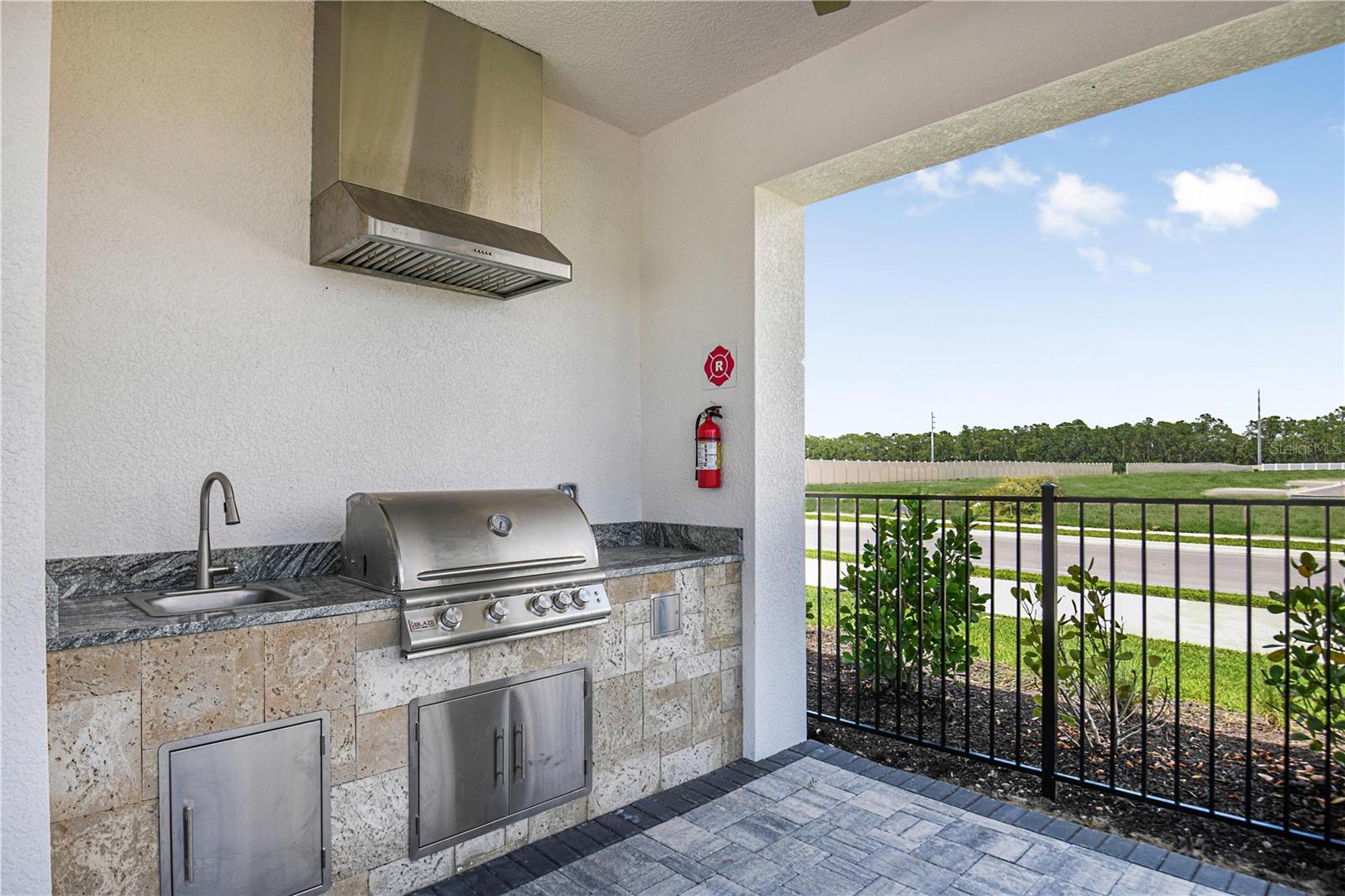 10601 ORBIT TER, SARASOTA, FL — photo 26