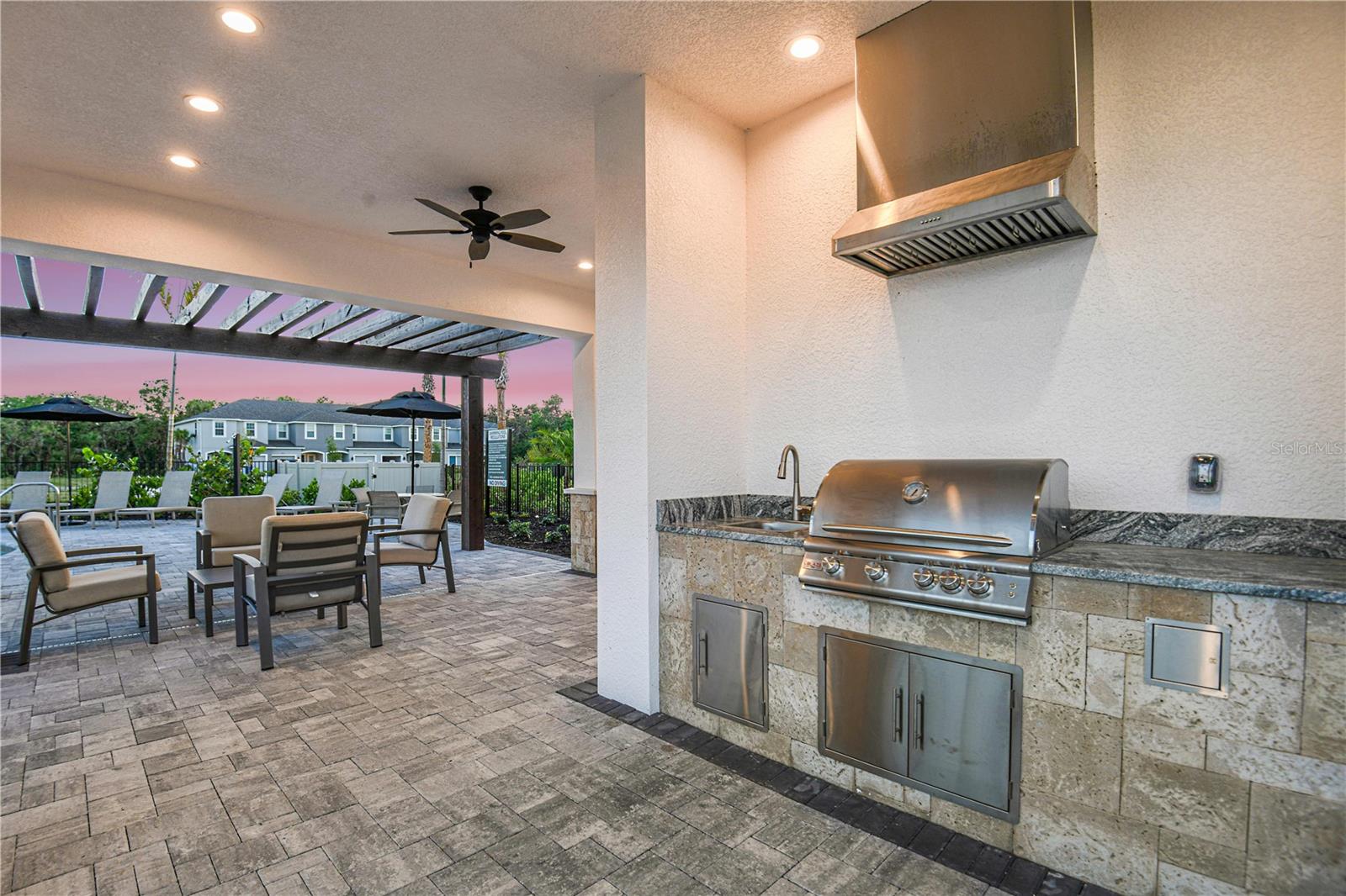 10601 ORBIT TER, SARASOTA, FL — photo 31