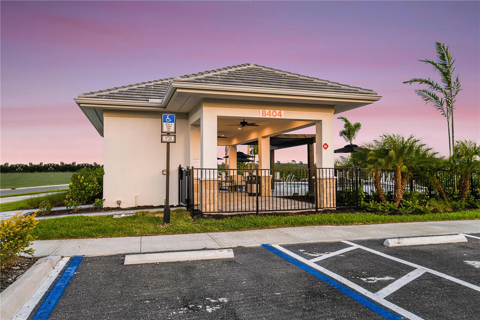 10601 ORBIT TER, SARASOTA, FL — photo 33