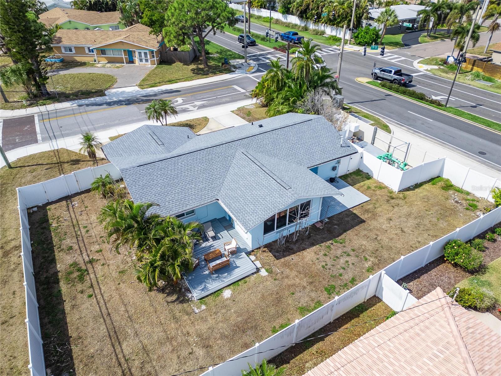 2 79TH ST S, ST PETERSBURG, FL — photo 72