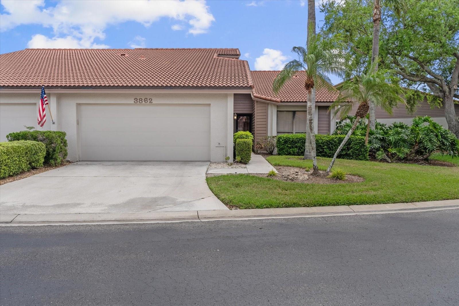 3862 WILSHIRE CIR W #107, SARASOTA, FL — photo 2