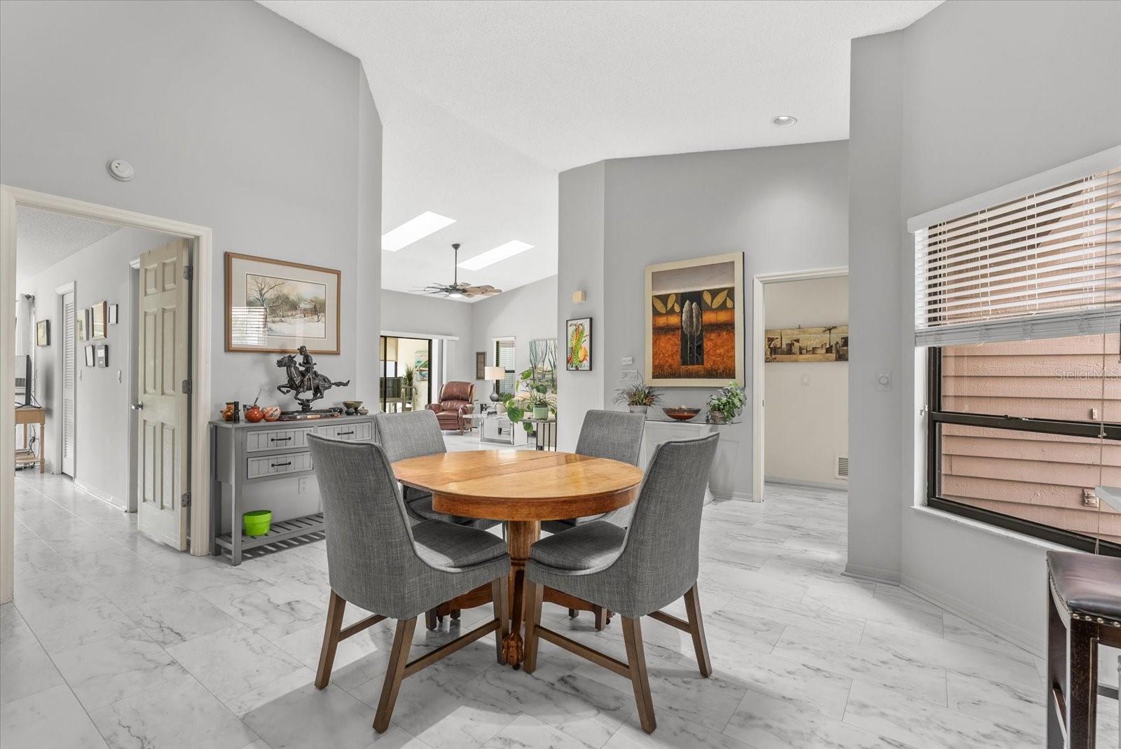 3862 WILSHIRE CIR W #107, SARASOTA, FL — photo 9