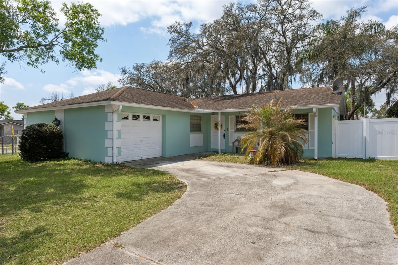 502 AVOCADO CIR, BRANDON, FL — photo 2