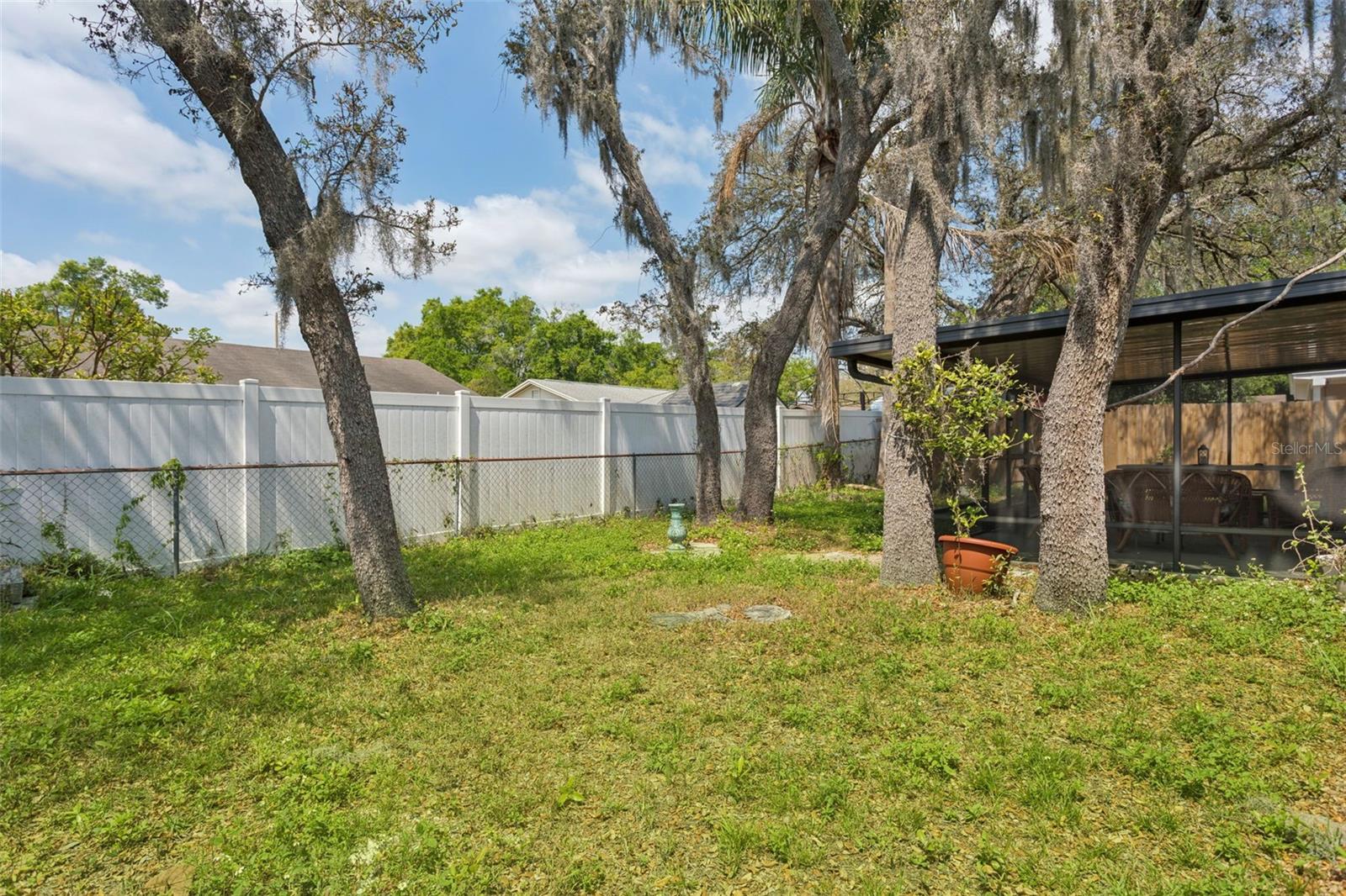 502 AVOCADO CIR, BRANDON, FL — photo 44