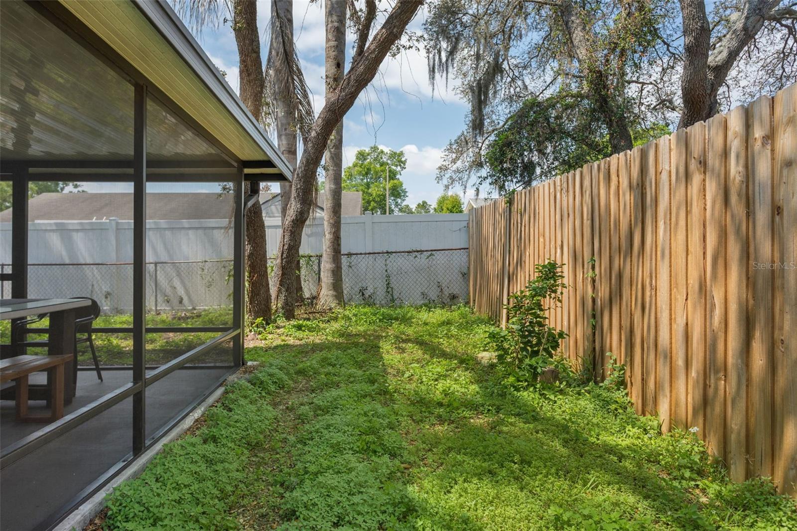 502 AVOCADO CIR, BRANDON, FL — photo 45