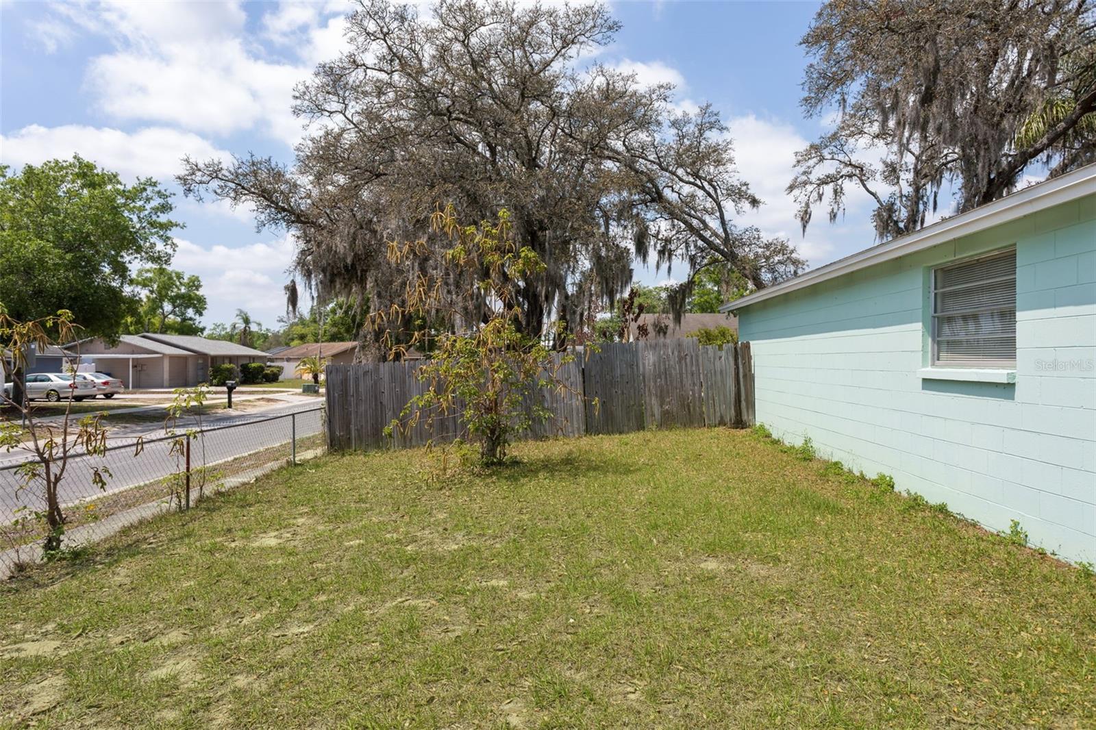 502 AVOCADO CIR, BRANDON, FL — photo 49