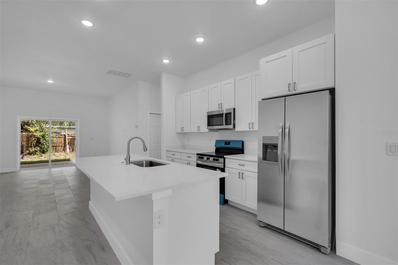 1221 SW 5TH ST, OCALA, FL — photo 3